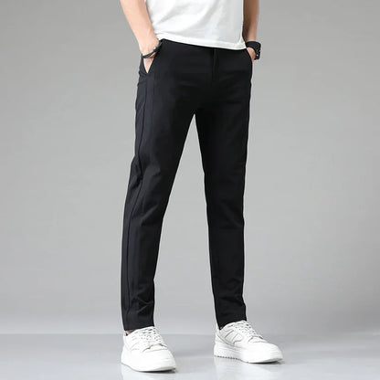 RICCARDO | PANTALONE SLIMFIT ULTRA LEGGERO PER ESTATE E SPORT