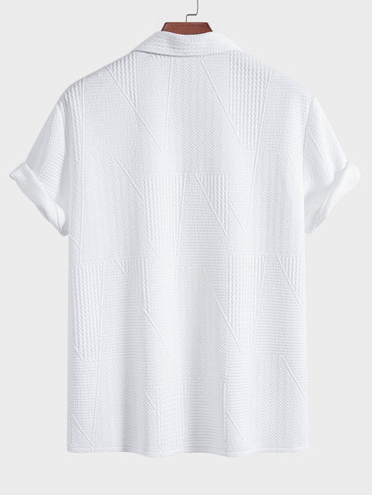 STILE GEOMETRICO: CAMICIA CUBANA A MANICHE CORTE CON TEXTURA GEOMETRICA